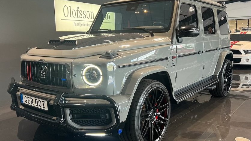 Mobil brabus terlihat gagah dan kokoh