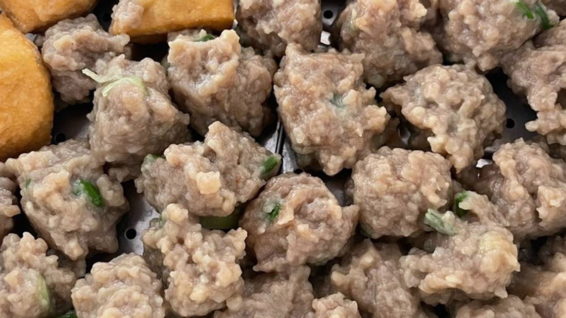 Bakso kriwil menjadi daya tarik saat ini