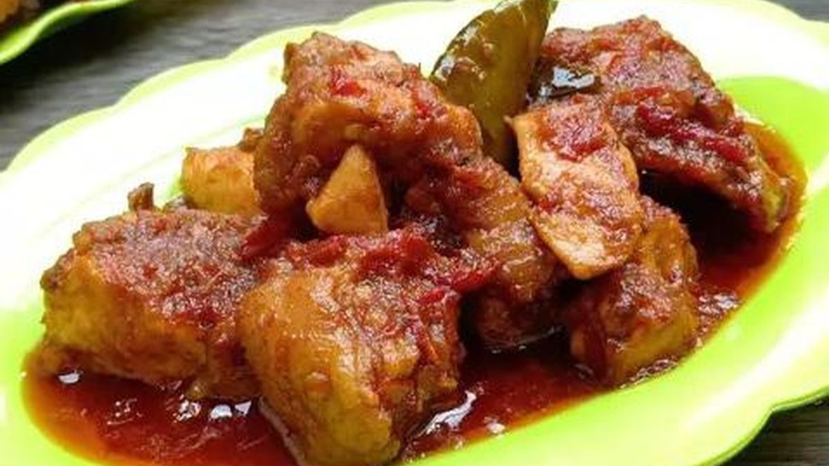 Ayam bumbu rujak lezat pedas manis