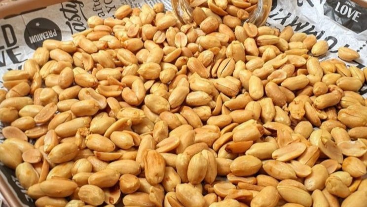 Nyari kacang goreng rumahan di sini tempat kacang goreng rumahan dijamain enak | kacang goreng