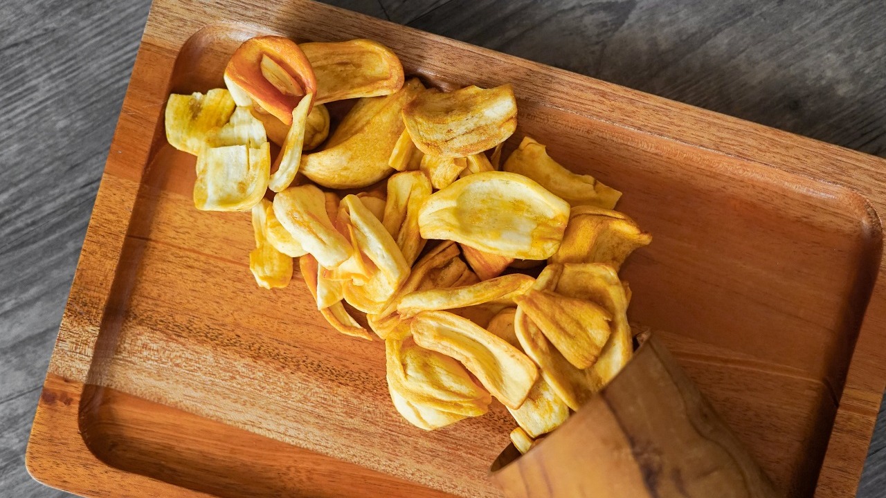 Keripik nangka yang lezat beraroma menjadikan rasa yang unik dan super | ide dan cara membuat keripik nangka