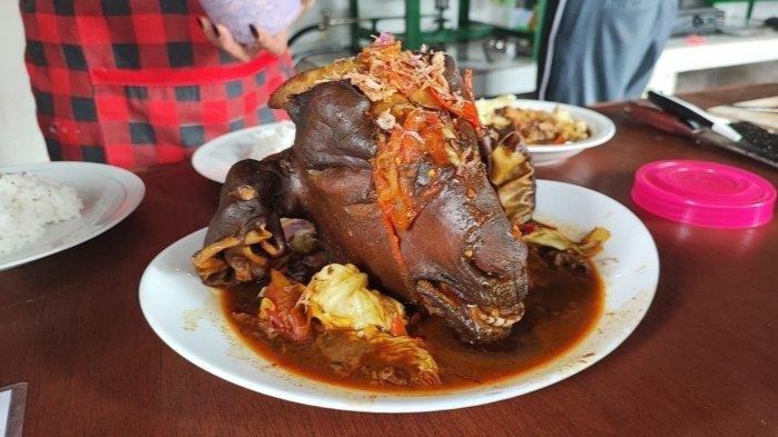 Tongseng kepala kambing – potongan kepala kambing | di masak menjadi rasa paling nikmat buat bersama