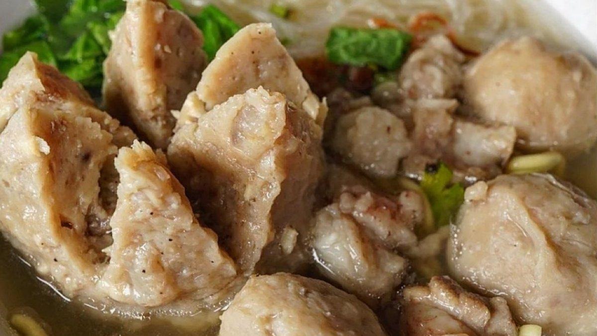 Bakso granat menjadi kenyal empuk dan ada daging [ bakso granat nikmat ]